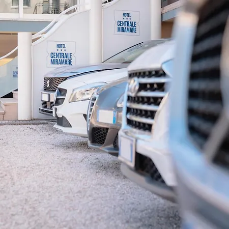 Отель Miramare 3*